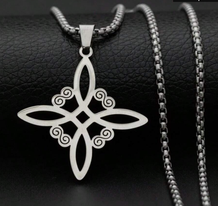 Collar nudo de bruja